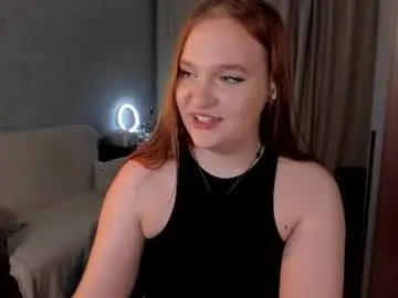Chaturbate Live Sex Cam of caroline_kiparis