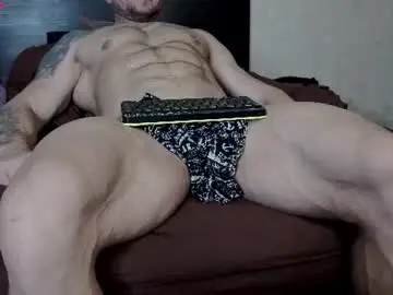 Chaturbate Live Sex Cam of ironhulk22
