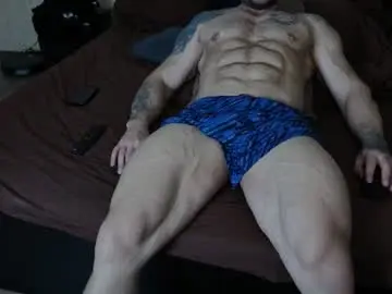 Chaturbate Free Porn Cam of ironhulk22
