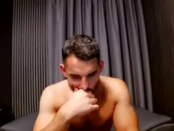 Chaturbate Live Sex Cam of antoniovalentinidiamond