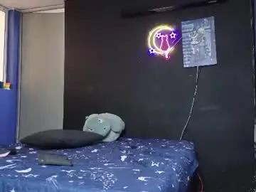 Chaturbate Live Sex Cam of irisbell_