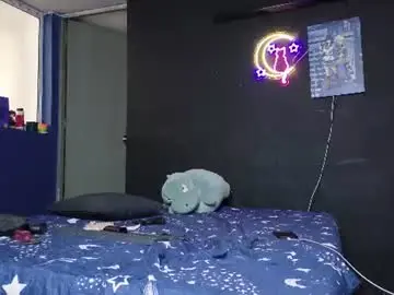 Chaturbate Live Sex Cam of irisbell_