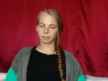 Chaturbate Live Sex Cam of silentpassion567