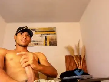 Chaturbate Free Live Porn of zander_2120