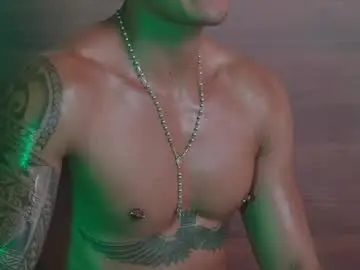 Chaturbate Sex Cam of aaron_bolt