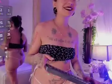 Chaturbate Live Sex Cam of selenelight