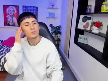 Chaturbate Live Porn of benji23_