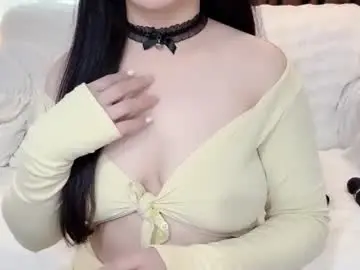 Chaturbate Nude Webcam of clari_yumi