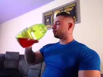 Chaturbate Live Sex Cam of jeremylowe