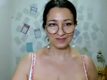 Chaturbate Live Sex Cam of ginaoneon