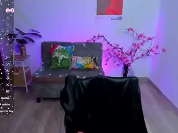 Chaturbate Best live sex cam show of camila_harperr