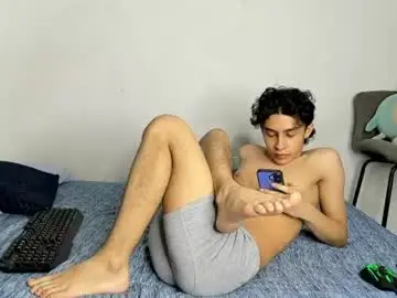 Chaturbate Best live sex cam show of evans_collins24