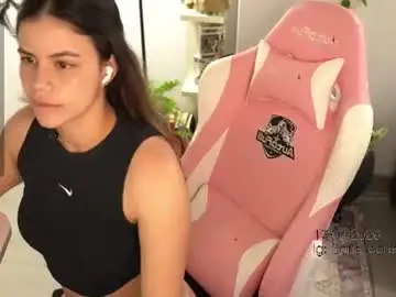 Chaturbate Sex Cam of tatiana__cortes18