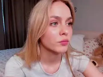 Chaturbate Live Sex Cam of leviavillat
