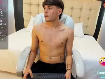 Chaturbate Live Sex Cam of zack23__