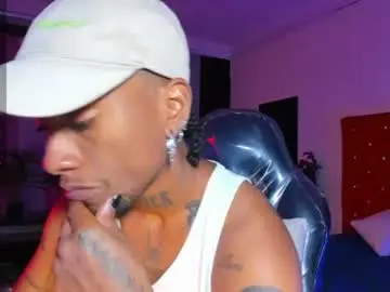 Chaturbate Live Porn of jhonymiller