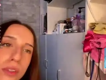 Chaturbate Free Porn Cam of adelineglassman