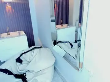 Chaturbate Watch Live Sex Cams of alahiacruz1