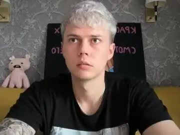 Chaturbate Best live sex cam show of danny_love01