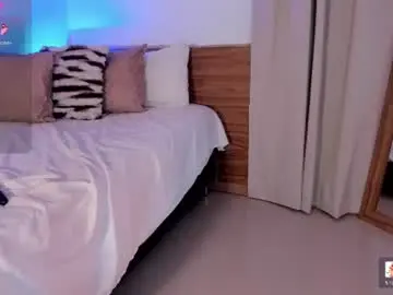Chaturbate Sex Cam of tina_olsen07