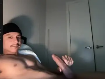 Chaturbate Free Live Porn of xmomentumx