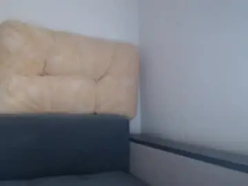Chaturbate Live Sex Cam of _hidden_frommymoom_