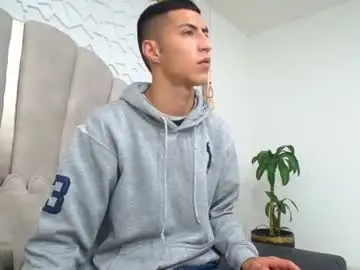 Chaturbate Adult Webcams of mr_porn_9