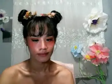 Chaturbate Adult Video Chat of ur_sweet_atarah18