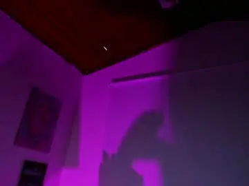 Chaturbate Live Sex of ale_alejandra