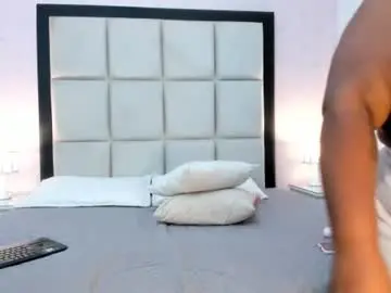 Chaturbate Watch Live Sex Cams of treisyvixen