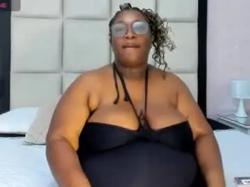 Chaturbate Sex Cam of treisyvixen