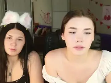 Chaturbate Live Sex Cam of your_tender_doll