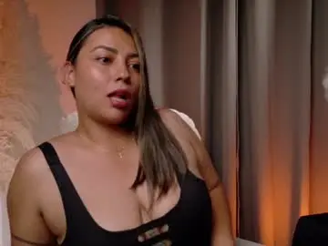 Chaturbate Live Sex of zara_nova
