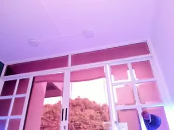 Chaturbate Free Live Porn of antonella_rossi24