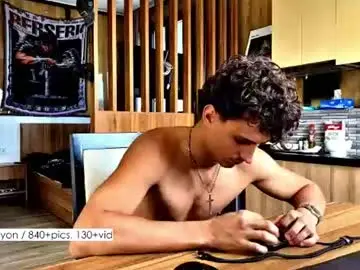 Chaturbate Nude Webcam of atreyon