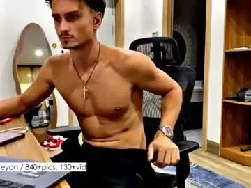 Chaturbate Live Sex of atreyon