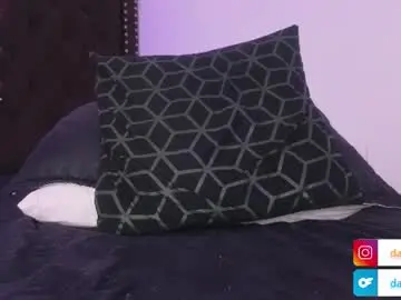 Chaturbate Live Sex Cam of daihanae_3