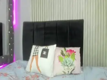Chaturbate Sex Cam of paulinna_curvy