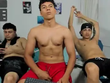 Chaturbate Live Sex Cam of santy_stump