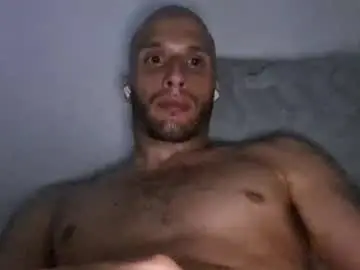 Chaturbate Watch Live Sex Cams of serebob4