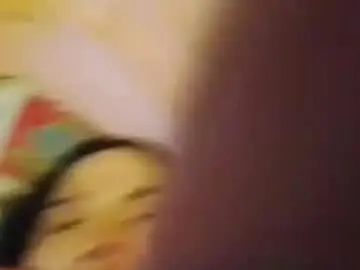 Chaturbate Live Sex Cam of aliyah_cutie