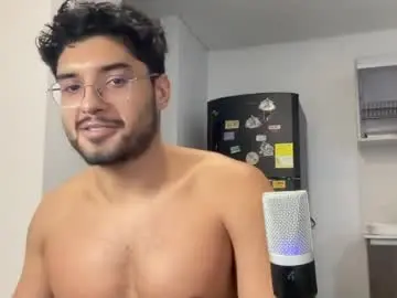 Chaturbate Live Sex Cam of bdever7
