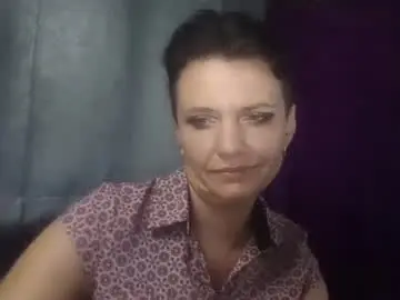 Chaturbate Free Porn Cam of hotmamaqueen234