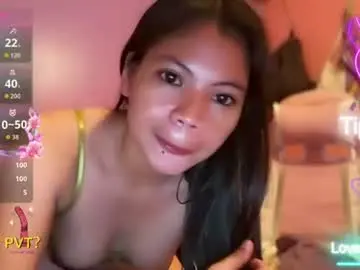 Chaturbate Free Porn Cam of imyourbaby_charlie