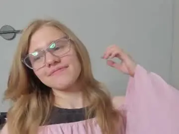 Chaturbate Best live sex cam show of jenniferrakow