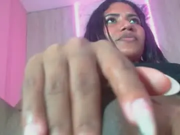 Chaturbate Free Porn Cam of shara_hot26