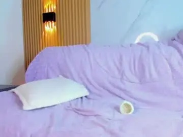 Chaturbate Live Sex Cam of valentinaliux_