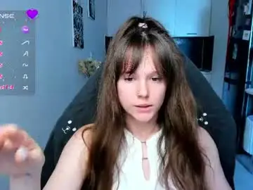 Chaturbate Adult Webcam of cute_little_ass
