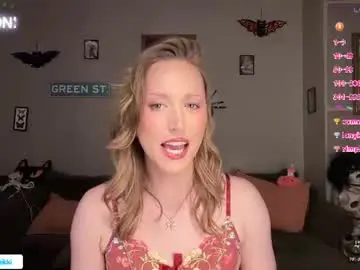 Chaturbate Watch Live Sex Cams of greenxxxqueen