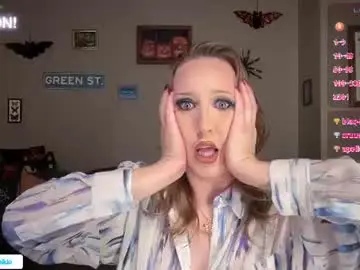 Chaturbate Nude Webcam of greenxxxqueen
